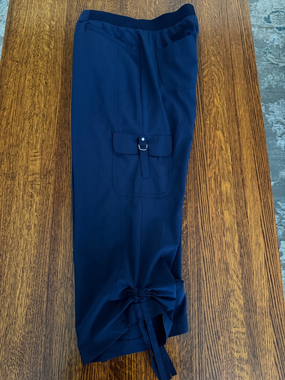 Zenergy by Chico’s Navy Capris Size Sz 0 (4/6-S)